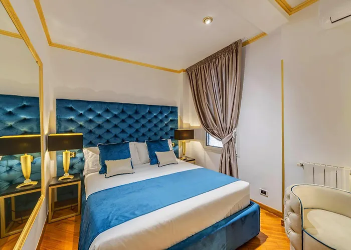 Spanish Steps Versace Style With Jacuzzi *