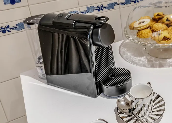 Spanish Steps Versace Style With Jacuzzi Roma